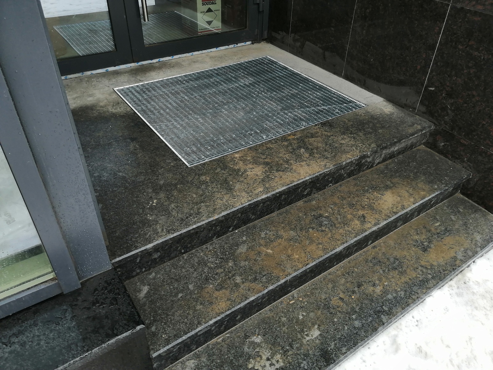 Corner Place 07